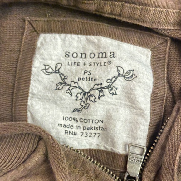 Studded zip up hoodie - Picture 4 of 4